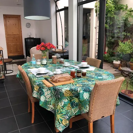 La De L'embarcadere Bed & Breakfast *